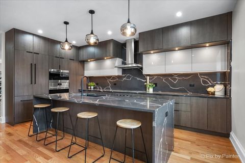 Tiny photo for 2334 N Oakley Avenue, Chicago, IL 60647 (MLS # 12661326)