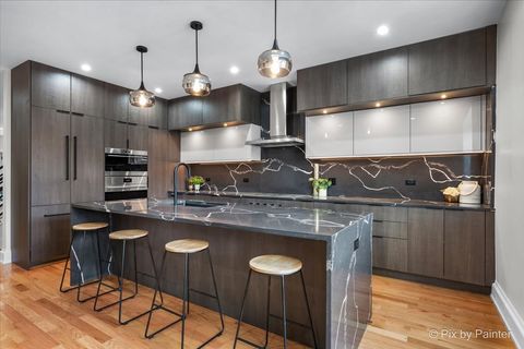 Tiny photo for 2334 N Oakley Avenue, Chicago, IL 60647 (MLS # 12661326)