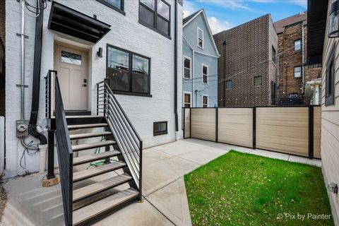 Tiny photo for 2334 N Oakley Avenue, Chicago, IL 60647 (MLS # 12661326)