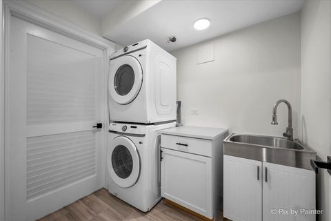 Tiny photo for 2334 N Oakley Avenue, Chicago, IL 60647 (MLS # 12661326)