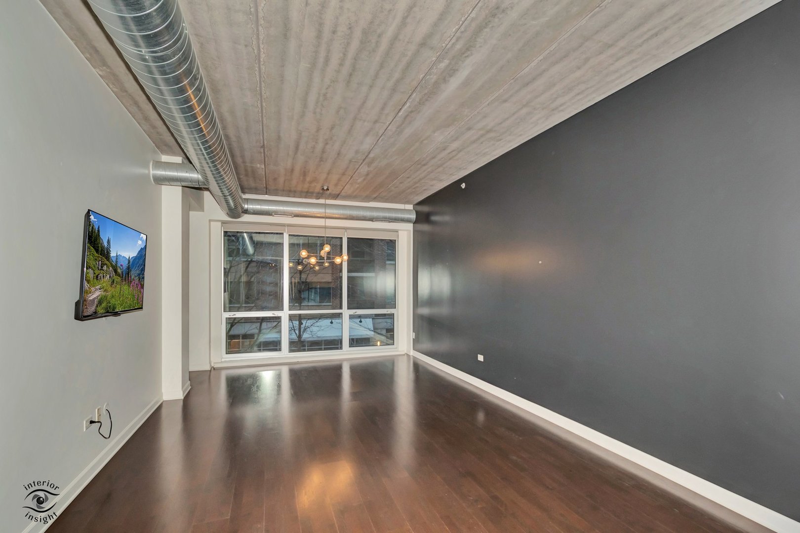 845 N Kingsbury Street 211