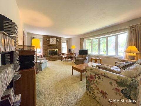 Tiny photo for 1219 Golf Lane, Wheaton, IL 60189 (MLS # 12467706)