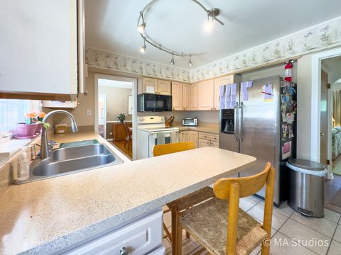 Tiny photo for 1219 Golf Lane, Wheaton, IL 60189 (MLS # 12467706)