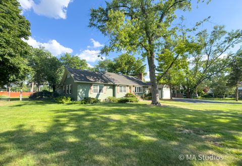 Tiny photo for 1219 Golf Lane, Wheaton, IL 60189 (MLS # 12467706)