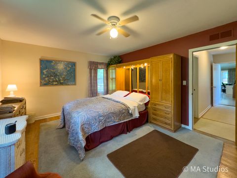 Tiny photo for 1219 Golf Lane, Wheaton, IL 60189 (MLS # 12467706)