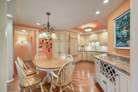 Tiny photo for 10 E Burlington Street #3B, Riverside, IL 60546 (MLS # 12701648)