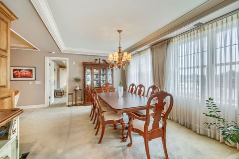 Tiny photo for 10 E Burlington Street #3B, Riverside, IL 60546 (MLS # 12701648)
