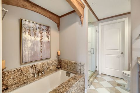 Tiny photo for 10 E Burlington Street #3B, Riverside, IL 60546 (MLS # 12701648)
