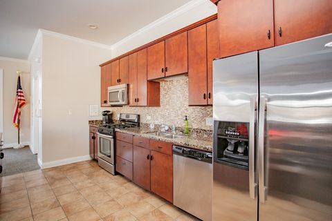 Tiny photo for 40 Prairie Park Drive #707, Wheeling, IL 60090 (MLS # 12523385)