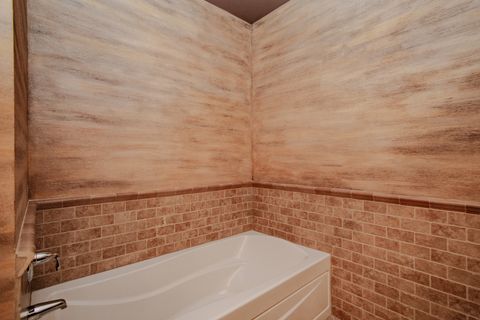 Tiny photo for 40 Prairie Park Drive #707, Wheeling, IL 60090 (MLS # 12523385)