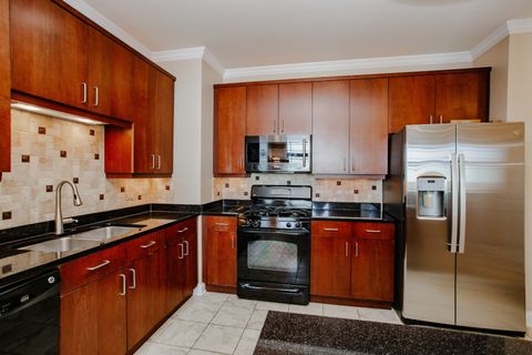 Tiny photo for 40 Prairie Park Drive #707, Wheeling, IL 60090 (MLS # 12523385)