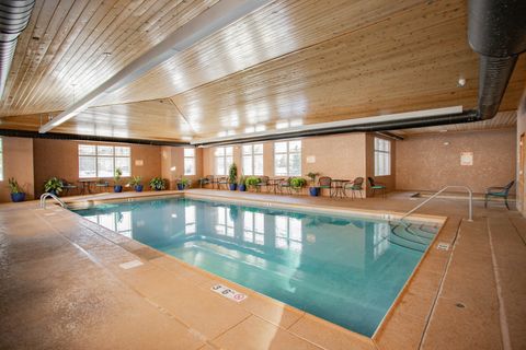 Tiny photo for 40 Prairie Park Drive #707, Wheeling, IL 60090 (MLS # 12523385)