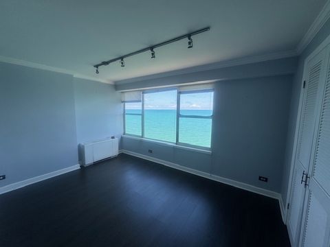 Tiny photo for 6157 N Sheridan Road #5G, Chicago, IL 60660 (MLS # 12458680)