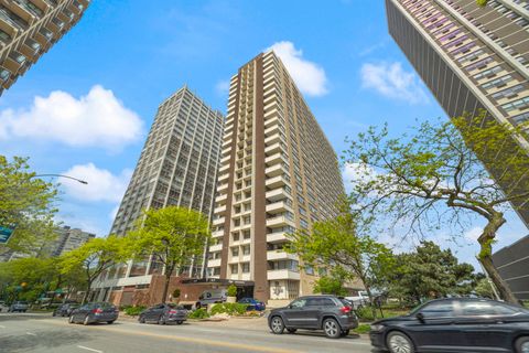 Photo of 6157 N Sheridan Road #5G, Chicago, IL 60660 (MLS # 12458680)