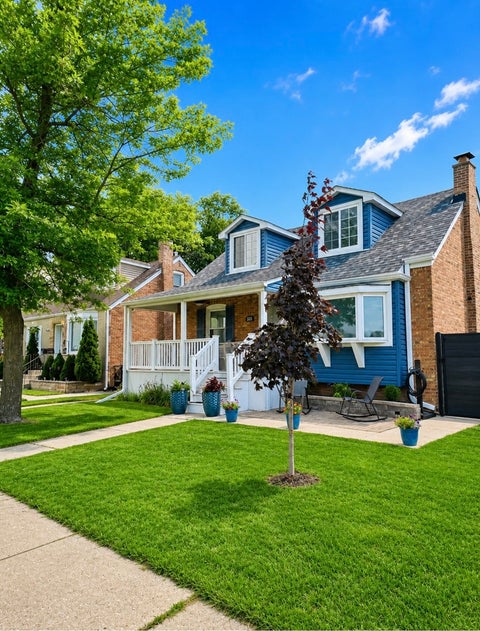 Tiny photo for 3232 W 115th Street, Chicago, IL 60655 (MLS # 12516812)