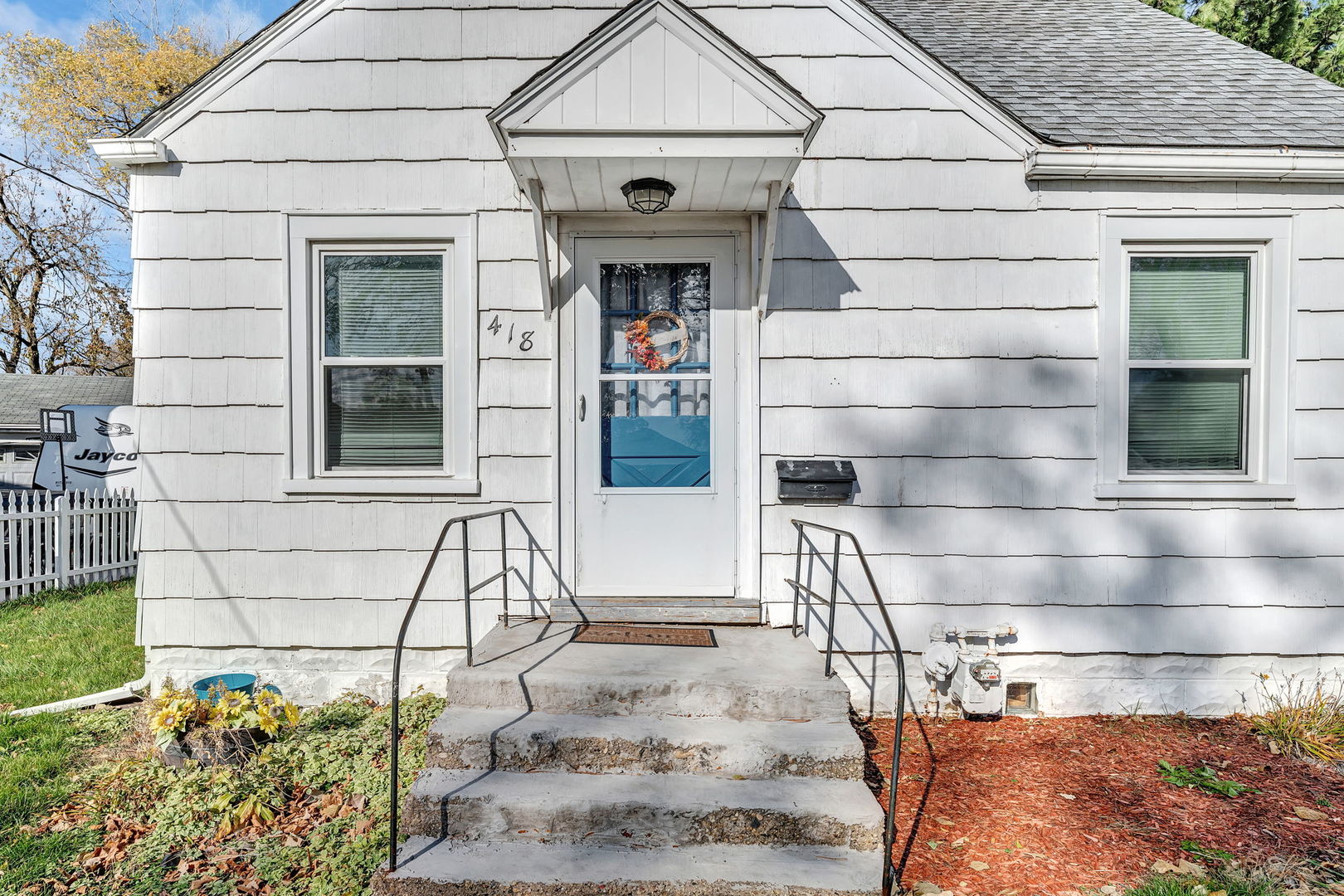 418 Armstrong Street