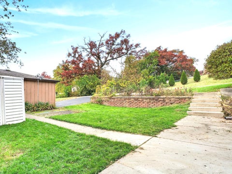 Tiny photo for 50 Highview Avenue, Fox Lake, IL 60020 (MLS # 12706644)