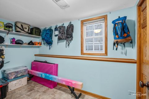 Tiny photo for 326 W Morris Avenue, Lombard, IL 60148 (MLS # 12551744)