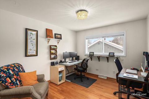 Tiny photo for 326 W Morris Avenue, Lombard, IL 60148 (MLS # 12551744)