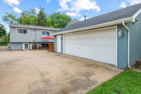 Tiny photo for 326 W Morris Avenue, Lombard, IL 60148 (MLS # 12551744)