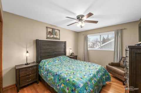 Tiny photo for 326 W Morris Avenue, Lombard, IL 60148 (MLS # 12551744)