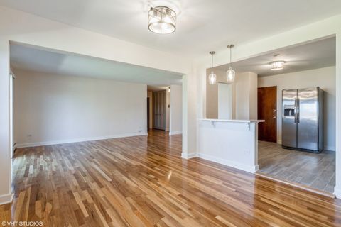Tiny photo for 8868 Kenneth Drive #2F, Des Plaines, IL 60016 (MLS # 12462557)