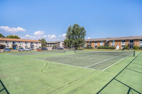 Tiny photo for 8868 Kenneth Drive #2F, Des Plaines, IL 60016 (MLS # 12462557)
