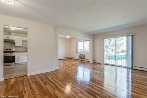 Tiny photo for 8868 Kenneth Drive #2F, Des Plaines, IL 60016 (MLS # 12462557)