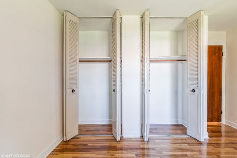 Tiny photo for 8868 Kenneth Drive #2F, Des Plaines, IL 60016 (MLS # 12462557)