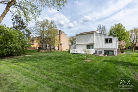 Tiny photo for 1213 Yorkshire Drive, Naperville, IL 60563 (MLS # 12611320)
