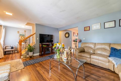 Tiny photo for 275 Plainview Drive, Bolingbrook, IL 60440 (MLS # 12648230)
