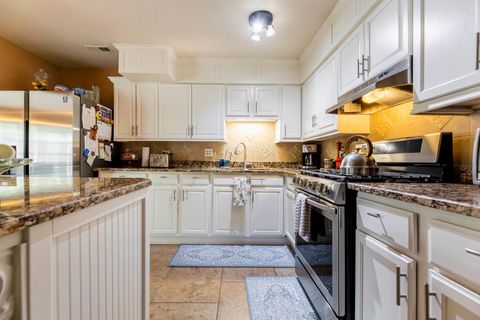 Tiny photo for 275 Plainview Drive, Bolingbrook, IL 60440 (MLS # 12648230)