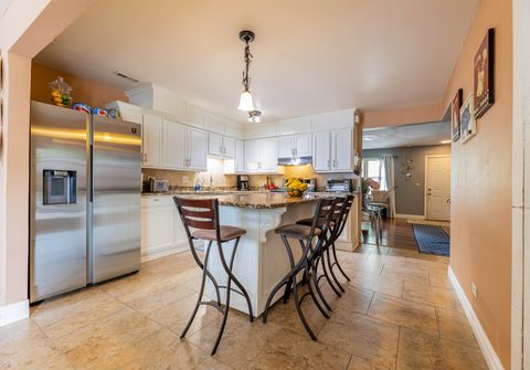 Tiny photo for 275 Plainview Drive, Bolingbrook, IL 60440 (MLS # 12648230)