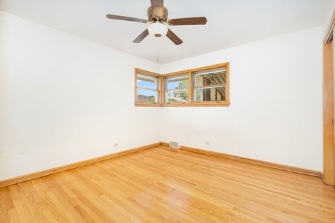 Tiny photo for 7046 W Cleveland Street, Niles, IL 60714 (MLS # 12743259)