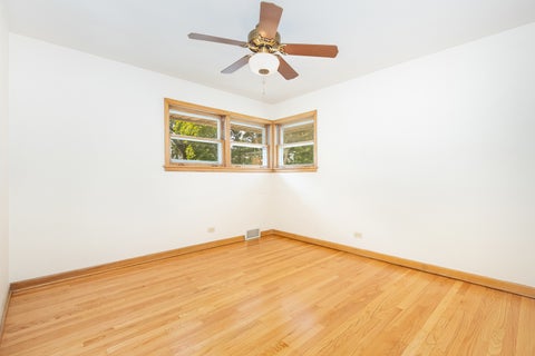 Tiny photo for 7046 W Cleveland Street, Niles, IL 60714 (MLS # 12743259)