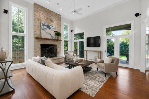 Tiny photo for 130 S Madison Street, Hinsdale, IL 60521 (MLS # 12700774)