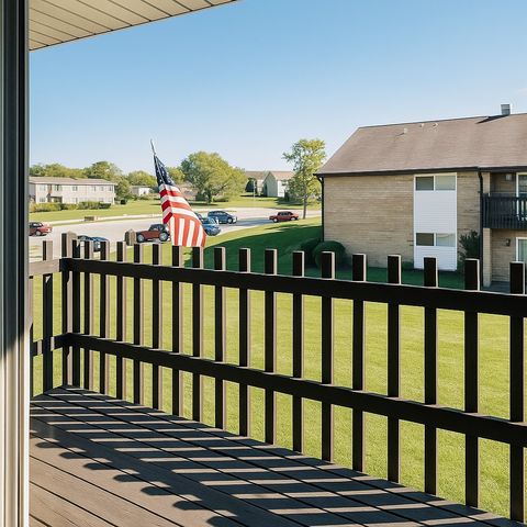 Tiny photo for 14B Kingery Quarter #207, Willowbrook, IL 60527 (MLS # 12549084)