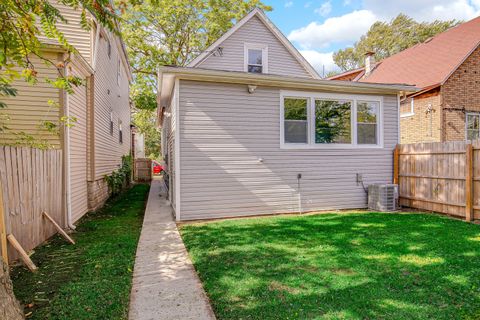 Tiny photo for 11353 S Stewart Avenue, Chicago, IL 60628 (MLS # 12634796)