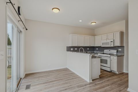 Tiny photo for 32481 Bakers Drive #32481, Lakemoor, IL 60051 (MLS # 12625768)