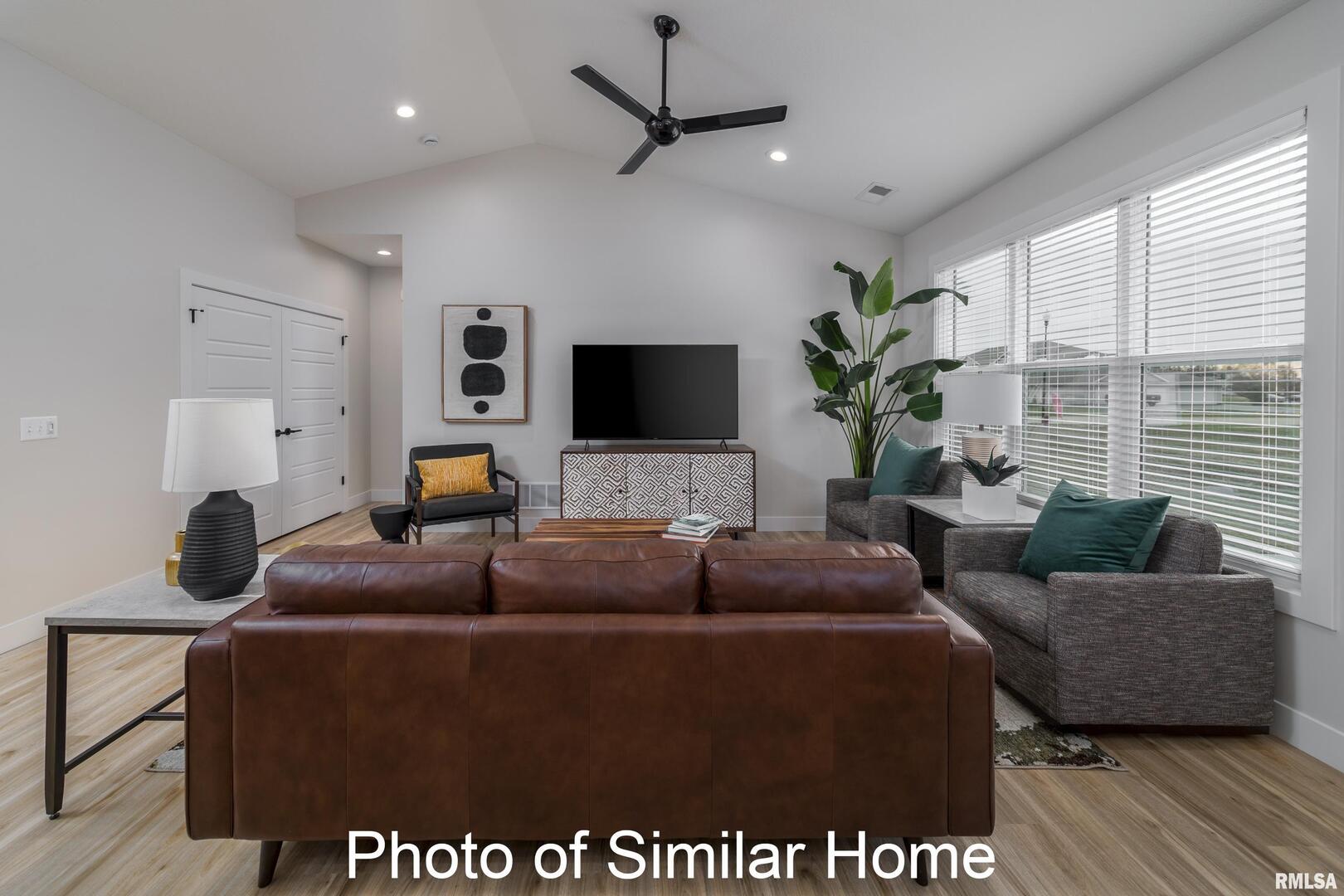 1400 Colonial Court