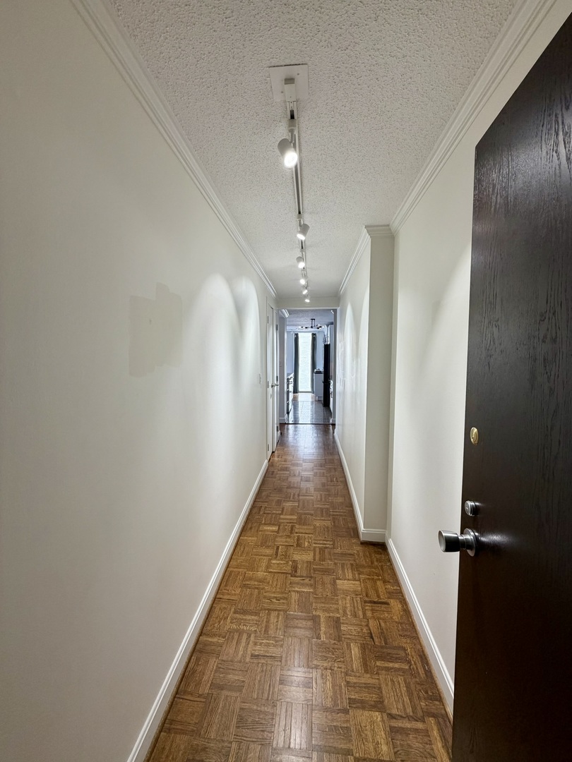 71 E Division Street 1601