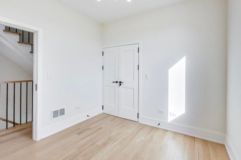 Tiny photo for 2307 W Foster Avenue #1, Chicago, IL 60625 (MLS # 12506977)