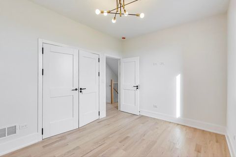 Tiny photo for 2307 W Foster Avenue #1, Chicago, IL 60625 (MLS # 12506977)