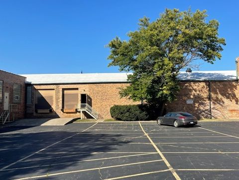 3928 N Rockwell Street Chicago IL 60618