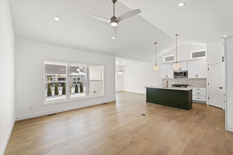 Tiny photo for 3904 Bay Circle, Champaign, IL 61822 (MLS # 12559582)