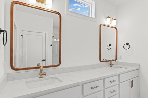 Tiny photo for 3904 Bay Circle, Champaign, IL 61822 (MLS # 12559582)