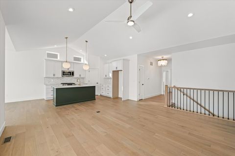 Tiny photo for 3904 Bay Circle, Champaign, IL 61822 (MLS # 12559582)