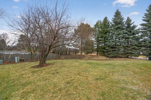 Tiny photo for 3701 Blue Ridge Drive, Carpentersville, IL 60110 (MLS # 12532791)