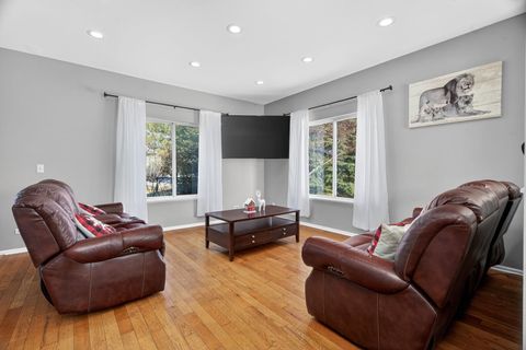 Tiny photo for 3701 Blue Ridge Drive, Carpentersville, IL 60110 (MLS # 12532791)