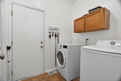 Tiny photo for 3701 Blue Ridge Drive, Carpentersville, IL 60110 (MLS # 12532791)